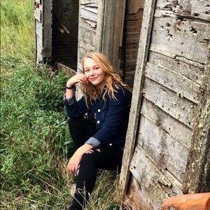 Meet your Posher, Alana